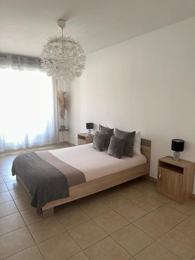 Superbe Appartement Tout Equipe Avec Parking. Marsylia Zewnętrze zdjęcie