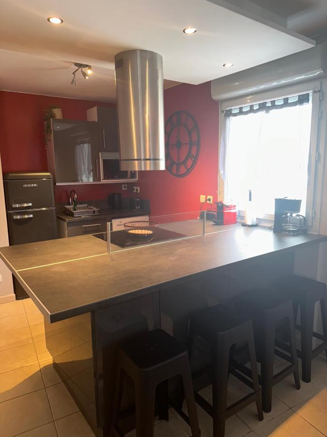 Superbe Appartement Tout Equipe Avec Parking. Marsylia Zewnętrze zdjęcie
